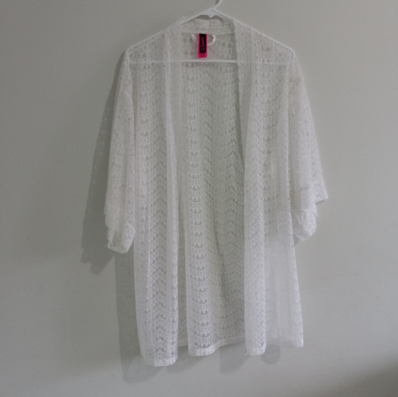 **SOLD**LA SENZA | lace kimono small/medium - Picture 3 of 5
